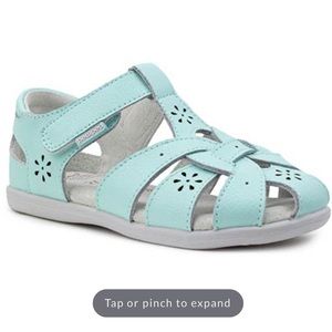 Pediped Flex Nikki poolside color.